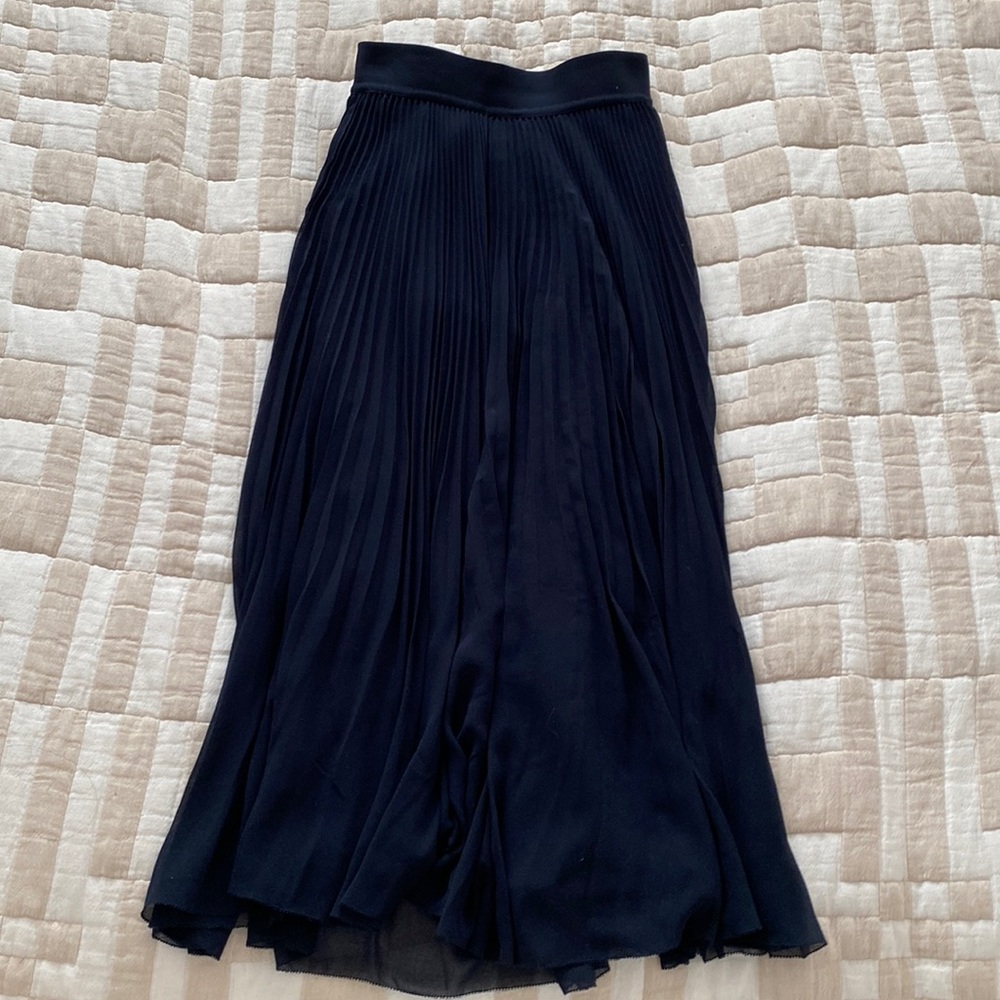 Aritzia / Wilfred - Twirl Skirt